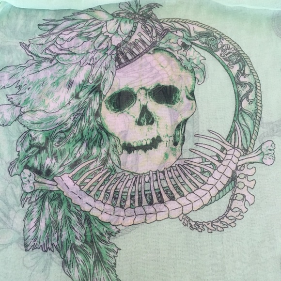 Scarf - Picture 3 of 4